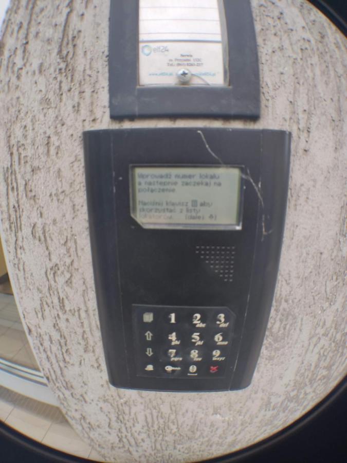 3030 Jana Spychalskiego 32 - Tanie Pokoje W Apartamencie - Samodzielne Zameldowanie - Self Check In Poznań Eksteriør billede