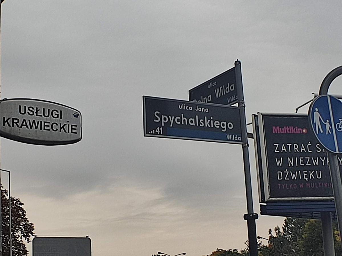 3030 Jana Spychalskiego 32 - Tanie Pokoje W Apartamencie - Samodzielne Zameldowanie - Self Check In Poznań Eksteriør billede