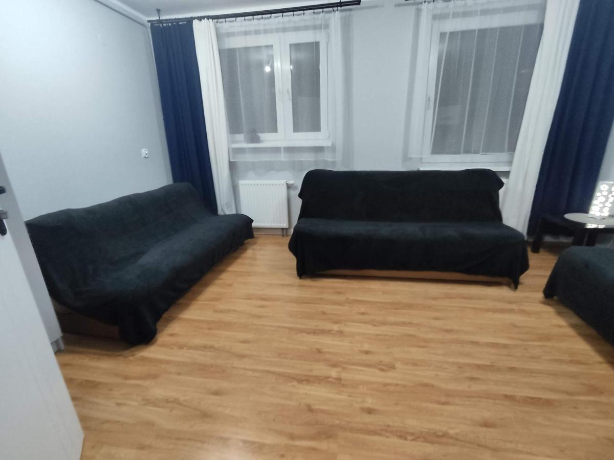 3030 Jana Spychalskiego 32 - Tanie Pokoje W Apartamencie - Samodzielne Zameldowanie - Self Check In Poznań Eksteriør billede