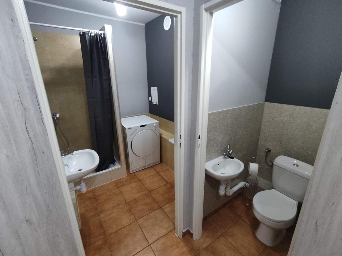 3030 Jana Spychalskiego 32 - Tanie Pokoje W Apartamencie - Samodzielne Zameldowanie - Self Check In Poznań Eksteriør billede